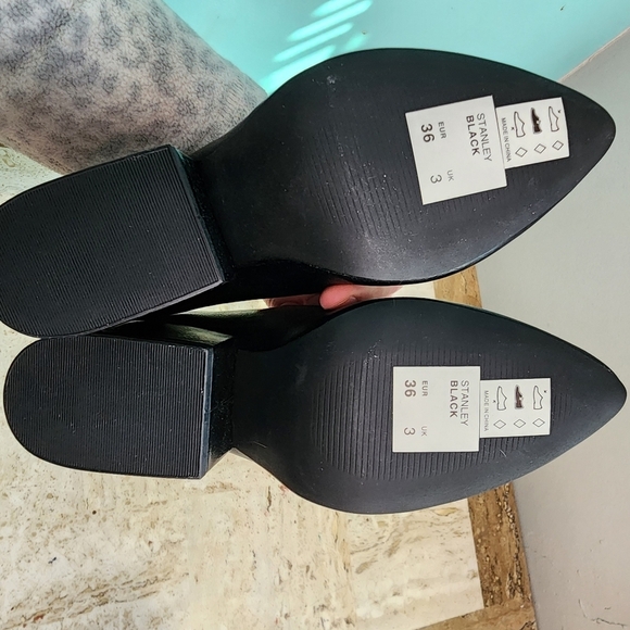 Matt and Nat Eco Ortholite Block Heels Stanley Black Size 5 - Picture 8 of 13